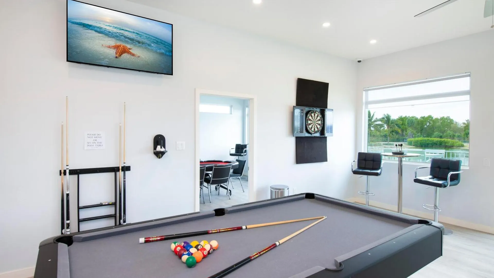 Summertime Suites #49 West Bay Holiday home